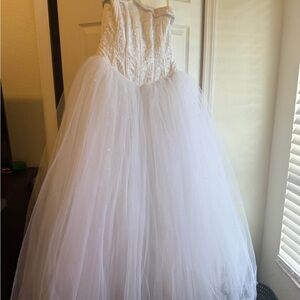 Princess style wedding dress